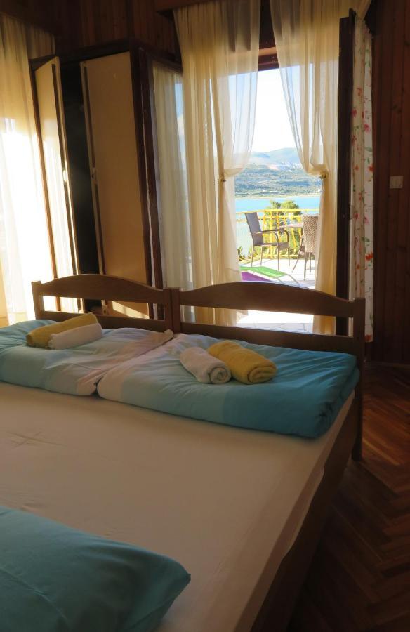 Apartment Nely - Sea, Terrace And Peace Трогир Екстериор снимка
